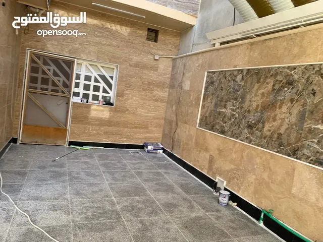 خلفه كافة أعمآل السيراميك ولبورسلين ولمرمر