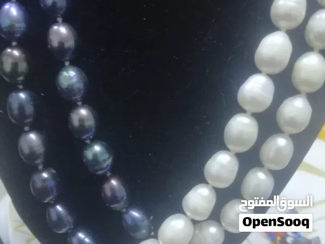 لؤلؤ طبيعي عدة احجام والوان