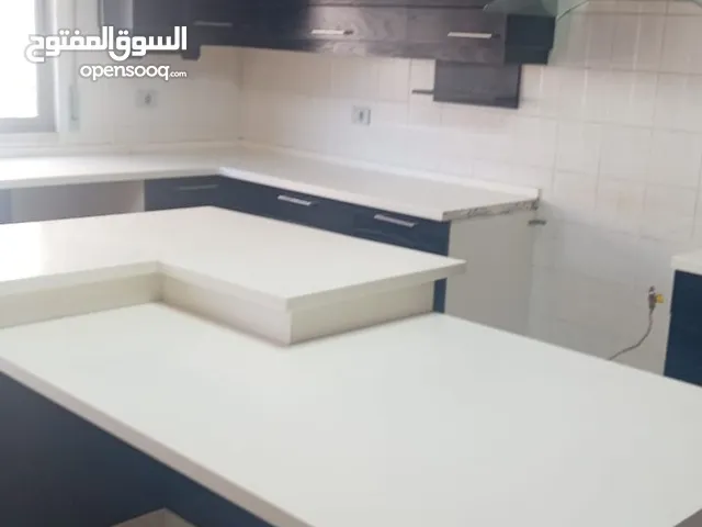 عبدون - شقه فارغه فاخره ومميزه جدا للايجار كاملة 230 متر