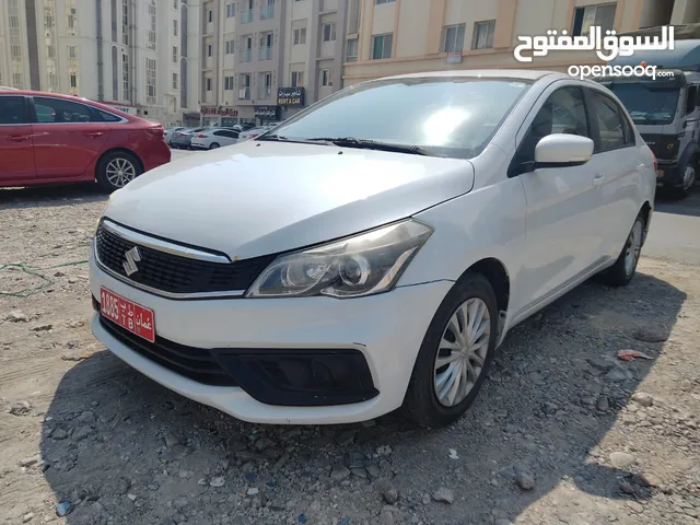 Sedan Suzuki in Muscat