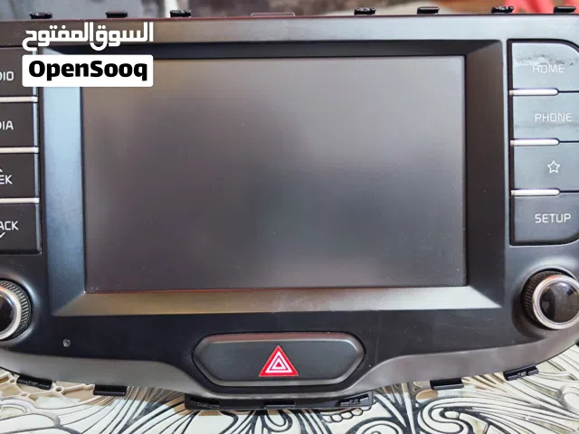 شاشة سول ابلادية اصلية شرط الشغل والنظافة وعلى الفحص ترهم موديل  2020