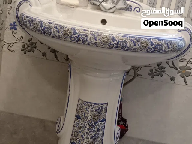 مغسلة حمام مستعمله قليل
