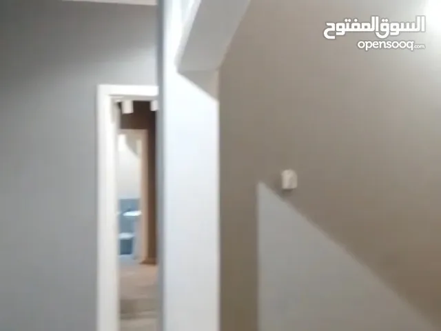 200 m2 3 Bedrooms Apartments for Rent in Al Riyadh Al Qadisiyah
