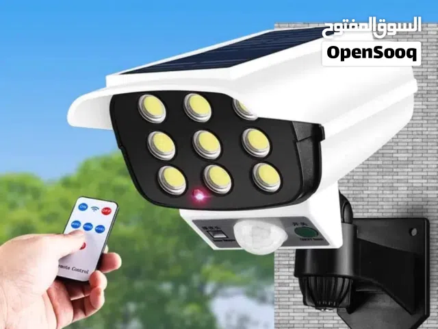 انارة الطاقة الشمسية بشكل كاميرا مع ريموت كنترول