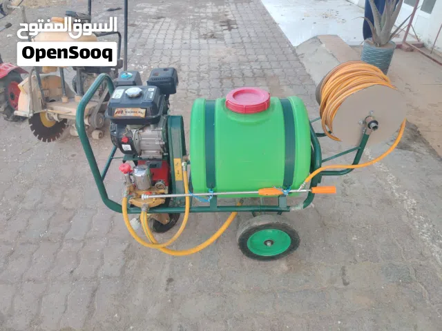 معدات بناء وزراعية متنوعه للبيع