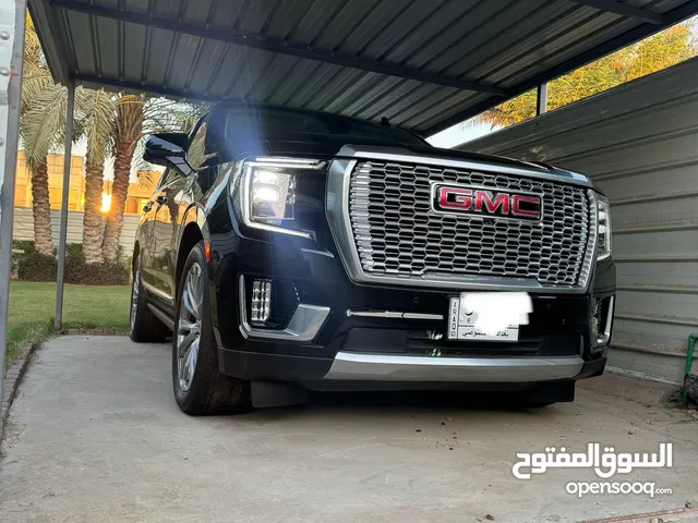 New GMC Yukon in Baghdad