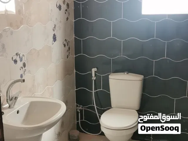شقة في زبدا اربد 150متر لم تسكن معفية تشطيبات فخمة جدا  من المالك مباشرة 3 غرف 3 حمامات بلكونة مطلة