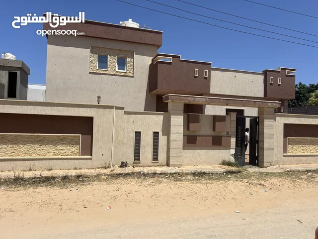 230 m2 3 Bedrooms Townhouse for Sale in Tripoli Khallet Alforjan