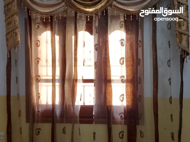 2 ستائر جلسة بسعر ممتاز