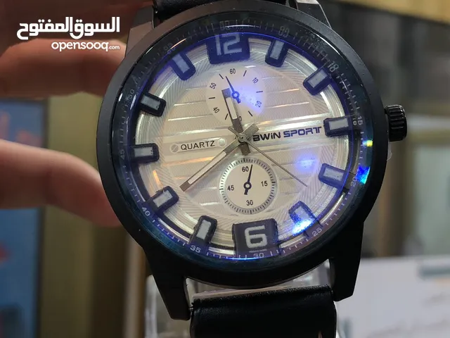 ساعة جديدة للبيع شابة و بجودة جد عالية