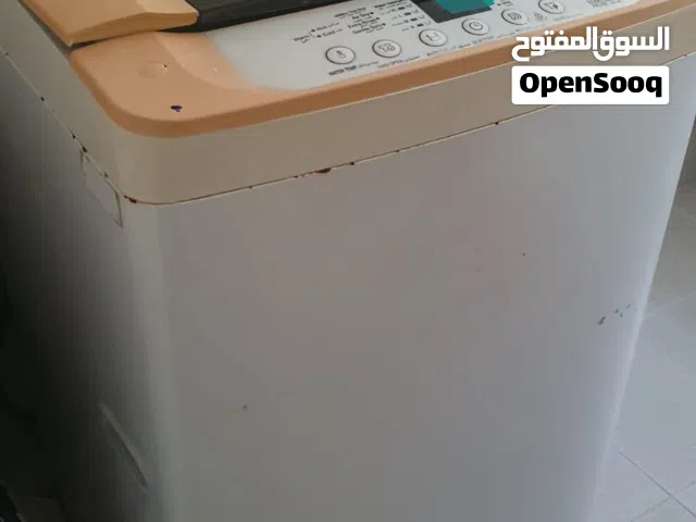 غساله ال ج مافيها شي بس الباب يحتاج مغنطيس