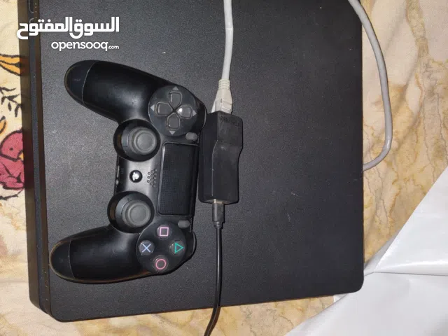 PlayStation 4 slim نظيف للبيع استخدام منزل