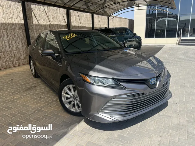 Toyota camry le 2020