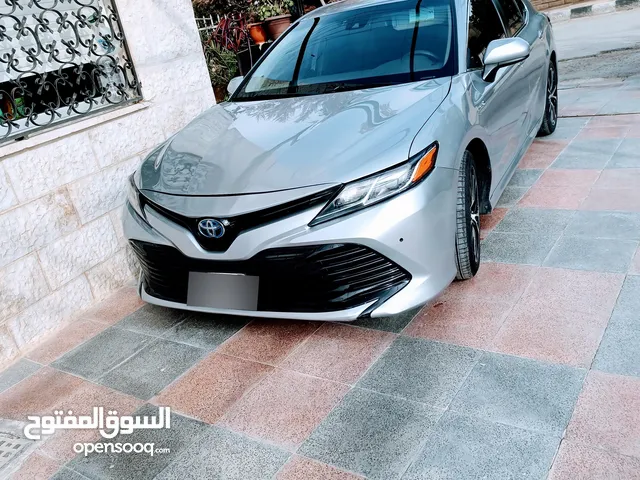 تويوتا كامري مميزه بطاريه ليثيوم استخدام شخصي مالك اول
