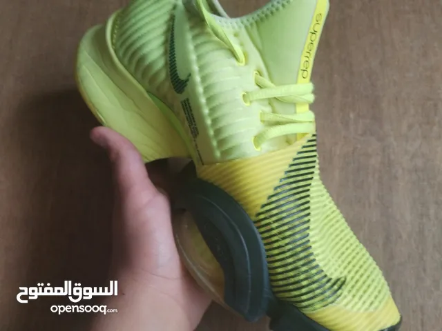 40.5 Sport Shoes in Amman