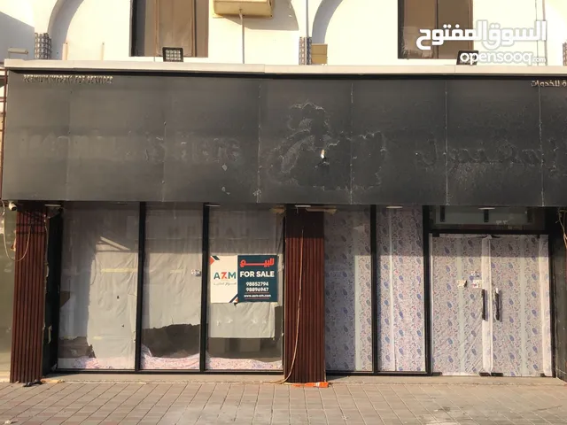 فرصة استثمارية نادرة – مقهى متكامل للبيع في قلب منطقة سوق الخوض