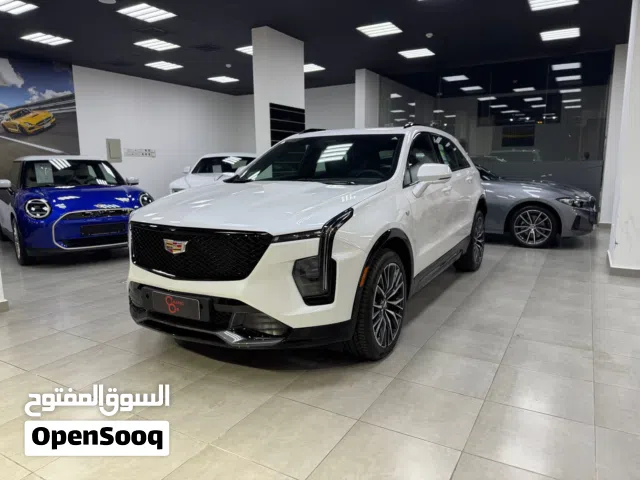 2025 كاديلاك XT4 Luxury