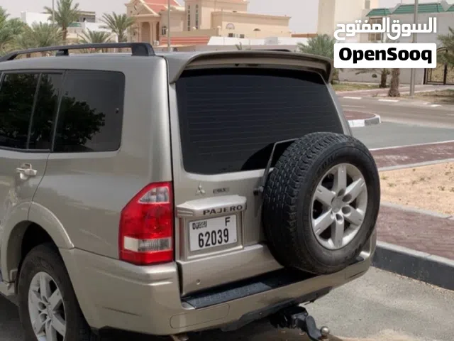 2005 ميتسوبيشي باجيرو GLS