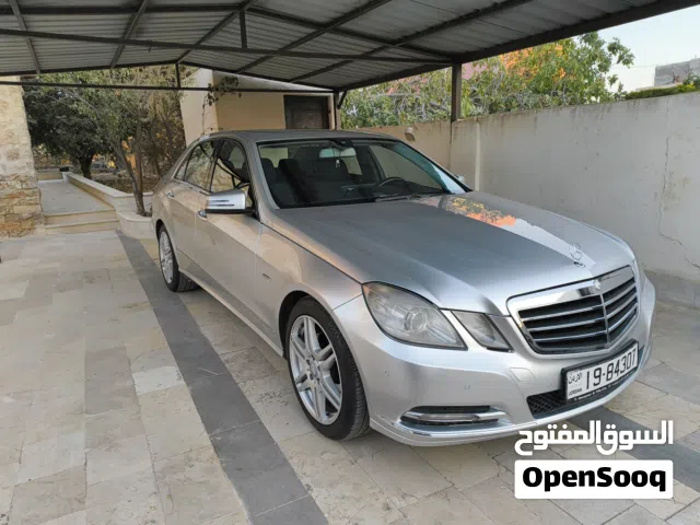 2012 مرسيدس بنز الفئة-E E 200