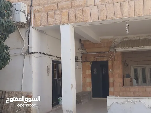 217 m2 More than 6 bedrooms Townhouse for Sale in Irbid Al Hay Al Sharqy