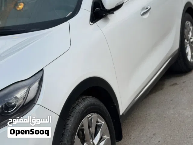 2018 Kia Sorento Standard