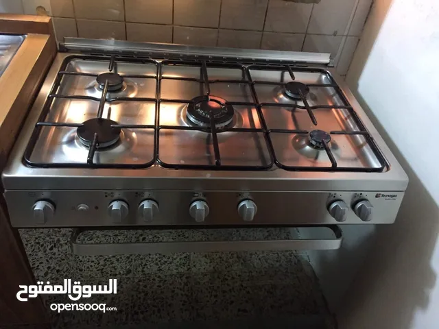طباخ إيطالي صالون
