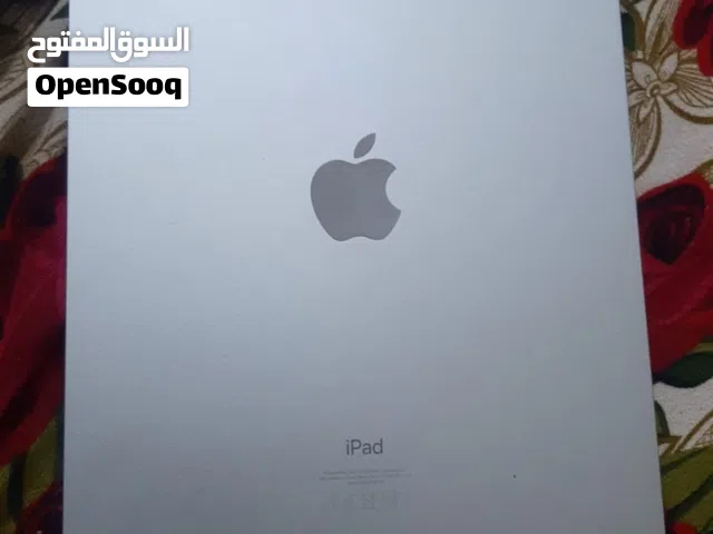 ipad pro m1 chip Arabic model 128 gb urgent sale 3rd generation exllant candtion