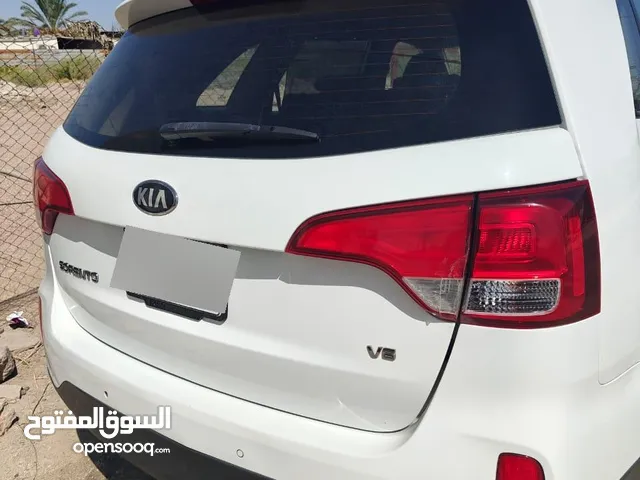 Used Kia Sorento in Basra