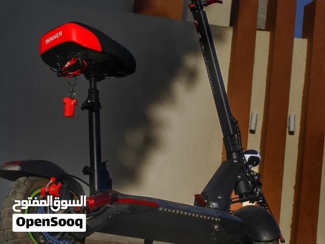 سكوتر كهربائية من النوع المخصص للطرق الوعرة والمهام الشاقة