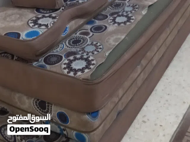فرش عربي ظغط عالي بحاجه لوجه للبيع
