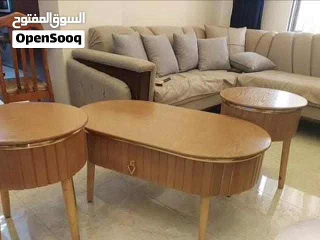 طاولات للبيع