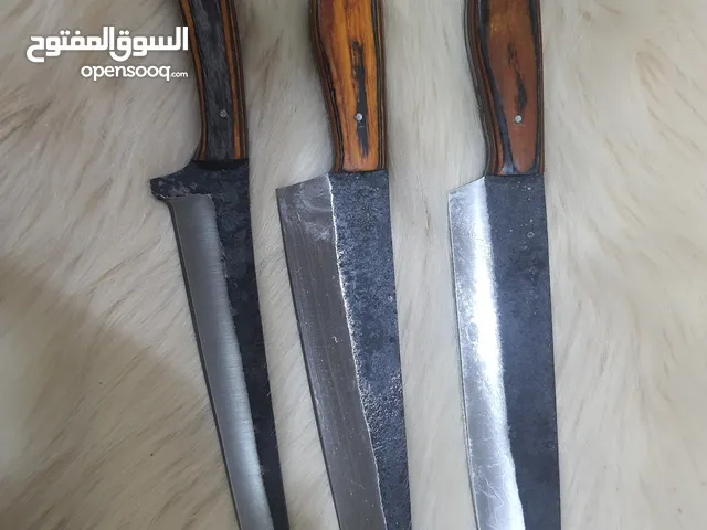 سكين صناعه عمانيه 100/10 حاده كالموس
