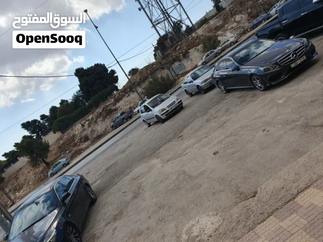 مخزنين مشطبات مع ديكور قبل مجمع المناصير