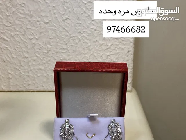 سلسال مع الحلق فضه