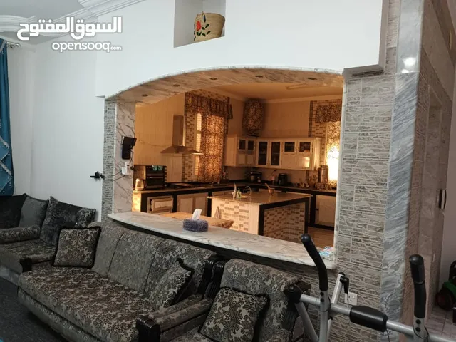 280 m2 More than 6 bedrooms Townhouse for Sale in Benghazi Al Hawary
