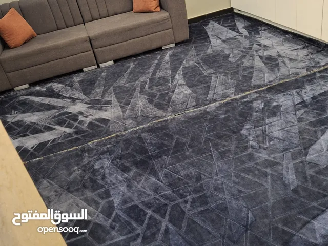 كنبه شبه جديده