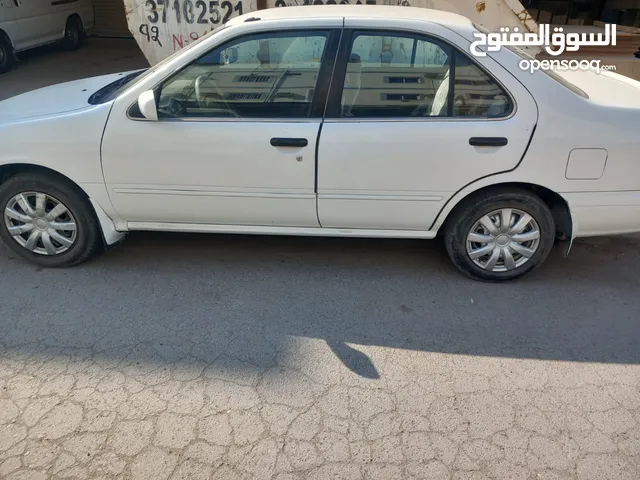 Used Nissan Sunny in Northern Governorate