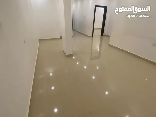 550m2 5 Bedrooms Villa for Rent in Al Ahmadi Wafra residential