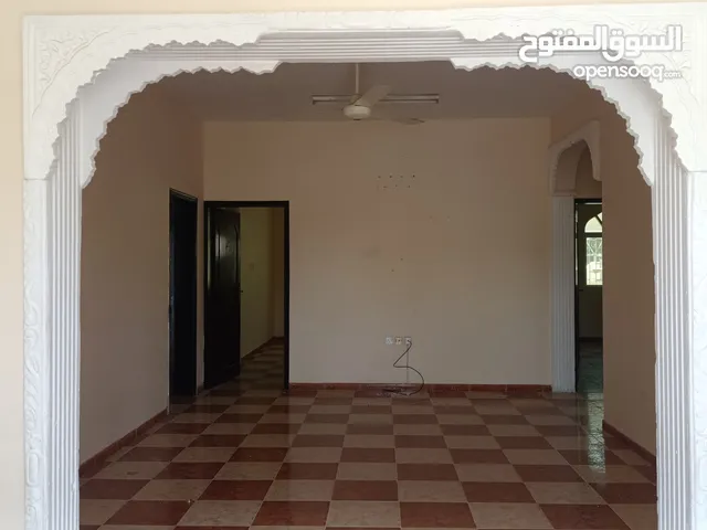 370 m2 4 Bedrooms Villa for Sale in Buraimi Al Buraimi