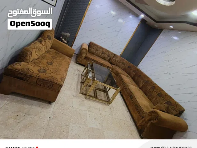 طقم كورنر تفصيل 9 مقاعد بحاله ممتاز اسفنجو عالي وقعدتو ممتازه