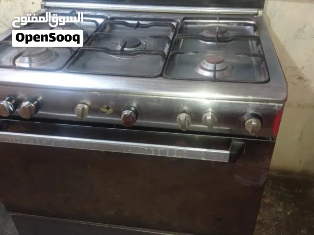 طباخ نضيف وشغال مابيه اي خلل