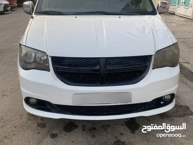 للبيع دوج كرفان 2016 لون اليض