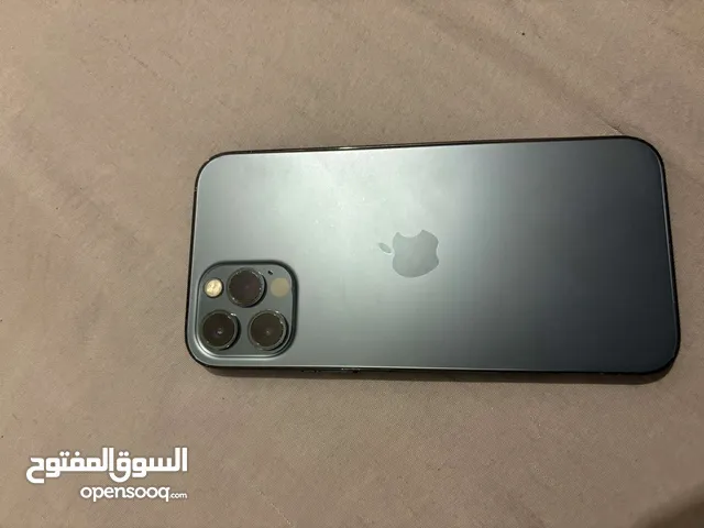 ايفون 12 برو الون ازرق