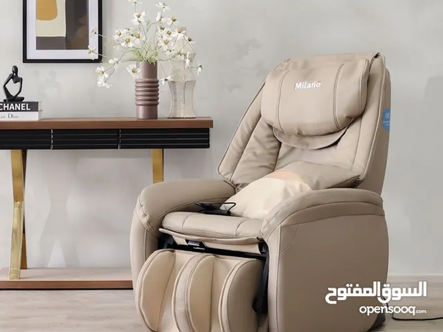 Under warranty Aggron Air Leather  كرسي مساج مع تدفئة حراري مع كفالة لارل شهر 1 من سنه Massage Chair