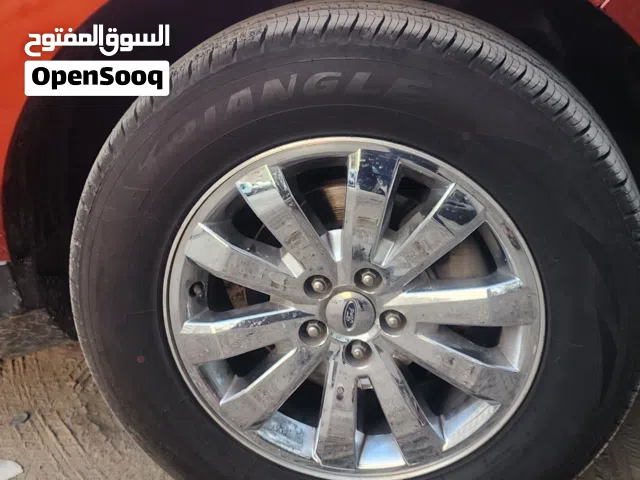 لأصحاب الذوق الرفيع وهواة الحالات النادرة للبيع سيارة فورد ايدج