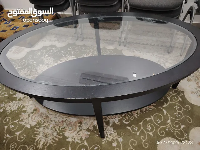 طاوله وسط شکل بیضاوي