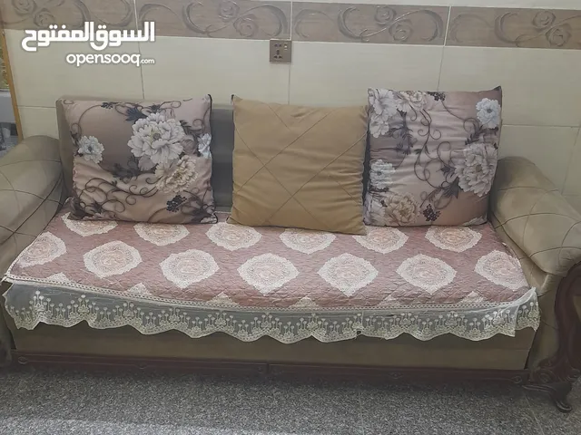 قنفات بيجي مستعمل للبيع ....10 مقاعد ....