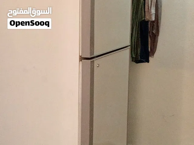 ثلاجه للبيع