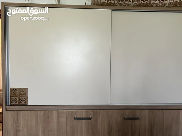 غرفة نوم فردية حائطية (سرير+دولاب+ارفف+ادراج) 60x2.10x2.10