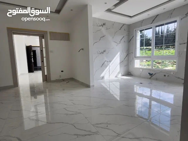 260 m2 3 Bedrooms Apartments for Sale in Salt Al Saro